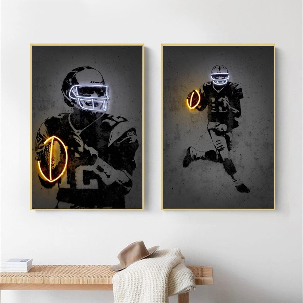 Poster Football Spieler mit Neon leuchtenden Ball und Helm als Deko Print ohne Rahmen-2